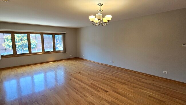 Foto del edificio - 762 W 26th St