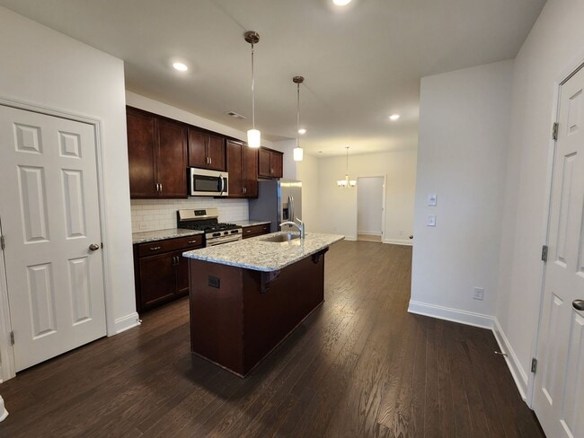 Foto del edificio - Gorgeous New Construction Home in Lebanon'...