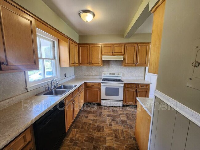 Foto del edificio - 1097 Bolton Ct