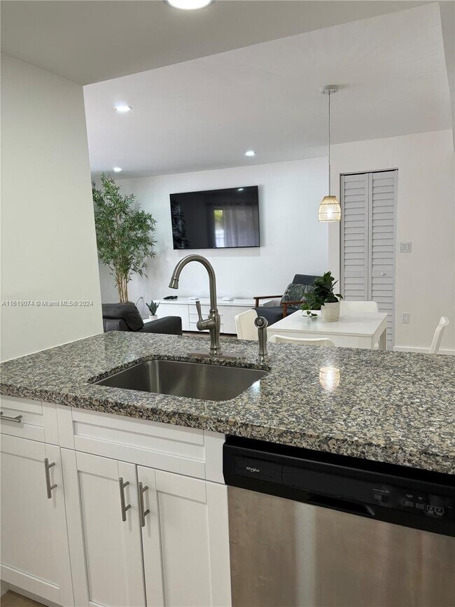 Building Photo - 4575 SW 68th Ct Cir