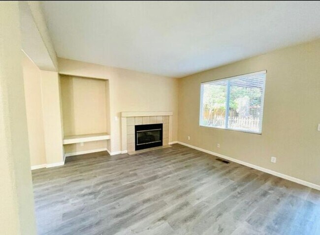 Foto del edificio - 3200 Fairlands Ct