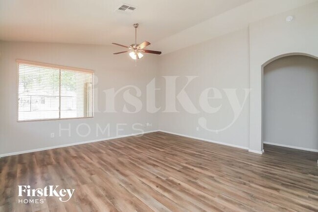 Building Photo - 29882 N Broken Shale Dr