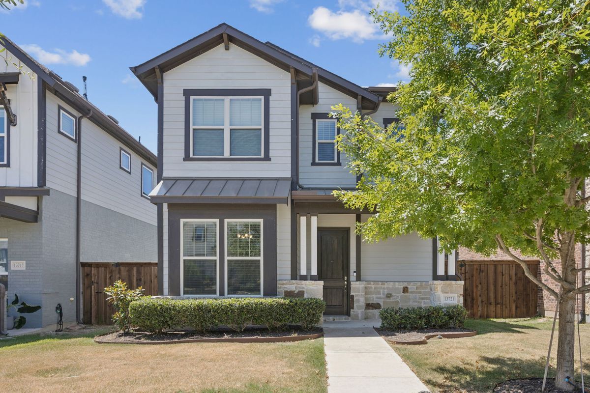 Foto principal - 13721 Parkline Wy