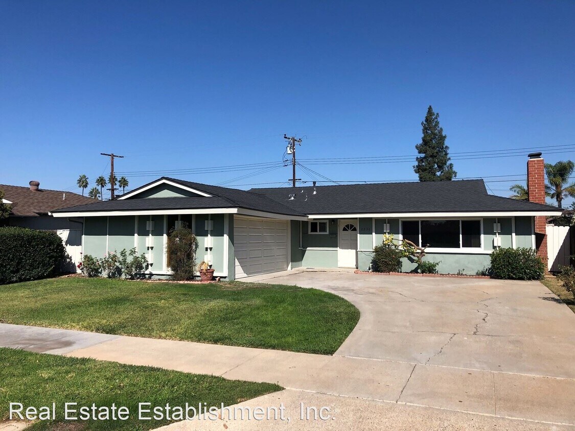 Primary Photo - 3 br, 2 bath House - 2237 E. Garfield Avenue