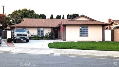 Building Photo - 9657 Lark Cir