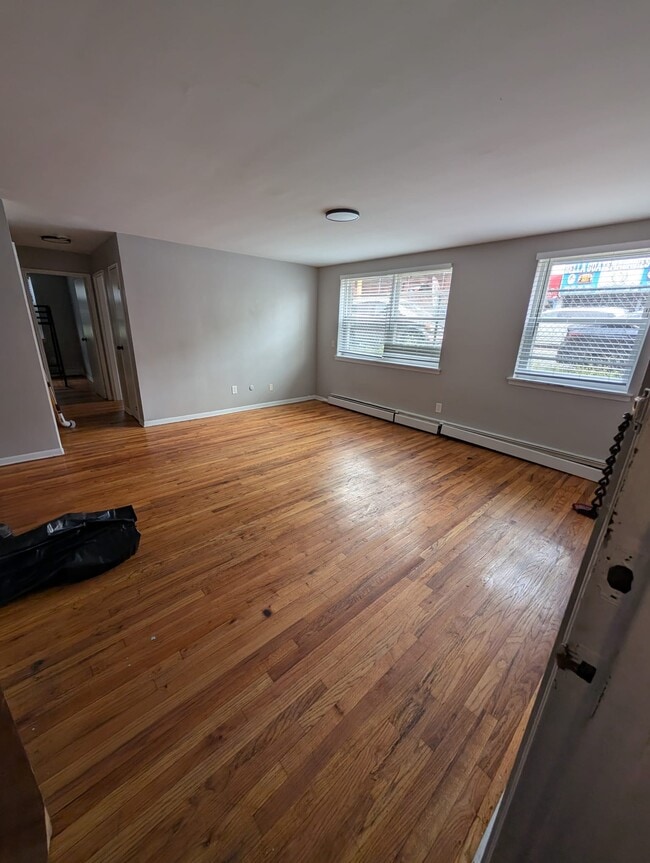 Building Photo - 901 Stuyvesant Ave