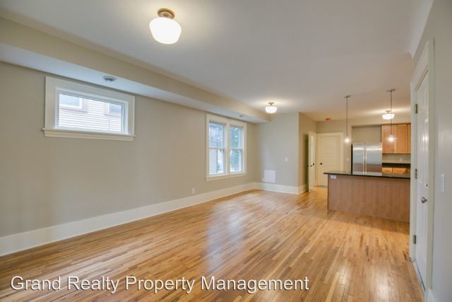 Foto del edificio - 1626 Carroll Ave