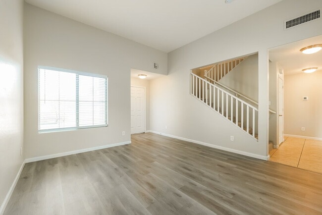 Foto del edificio - 3733 W Dunbar Dr
