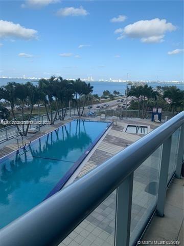 Foto del edificio - 601 NE 36th St
