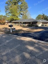 Building Photo - 2314 Lily Dr