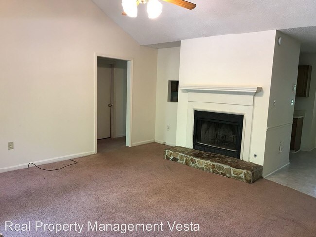 Building Photo - 3 br, 2 bath House - 236 Edgewater Drive