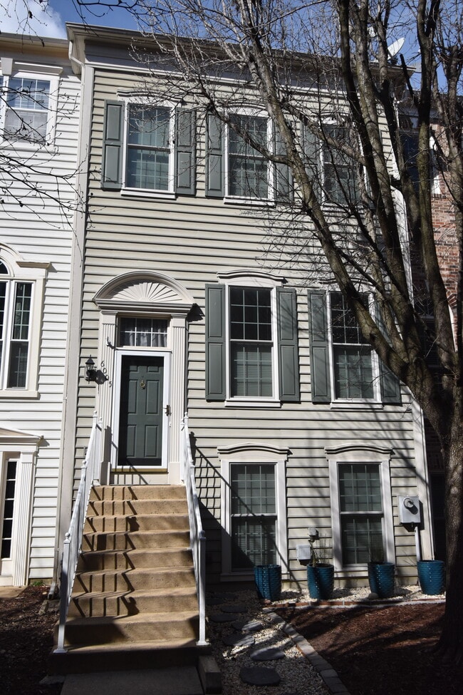 Quantrell Mews - Quantrell Mews House