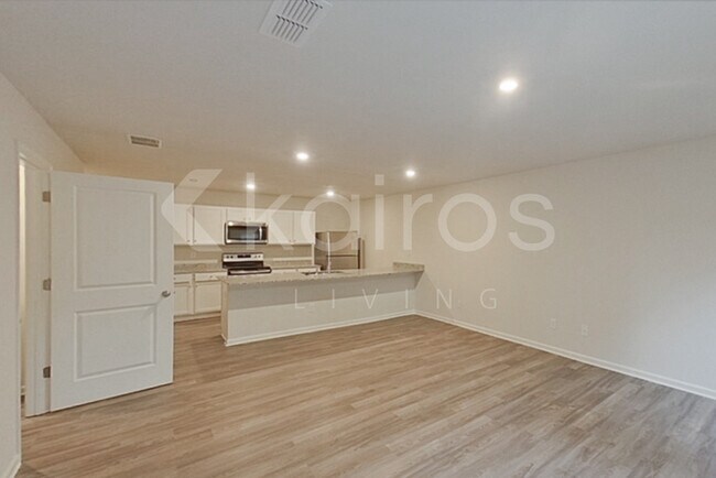 Building Photo - 308 Ironwood Ct