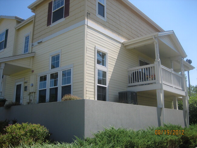 Building Photo - 3970 Colorado Ave