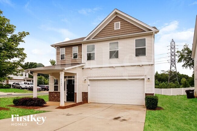 Building Photo - 9109 Marion Oaks Dr