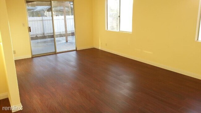 Building Photo - 5 br, 2.5 bath House - 820 Firethorn St