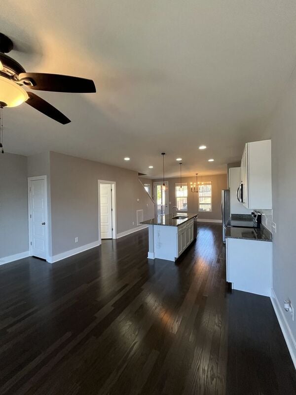 Foto del edificio - 227A Hillcrest Dr