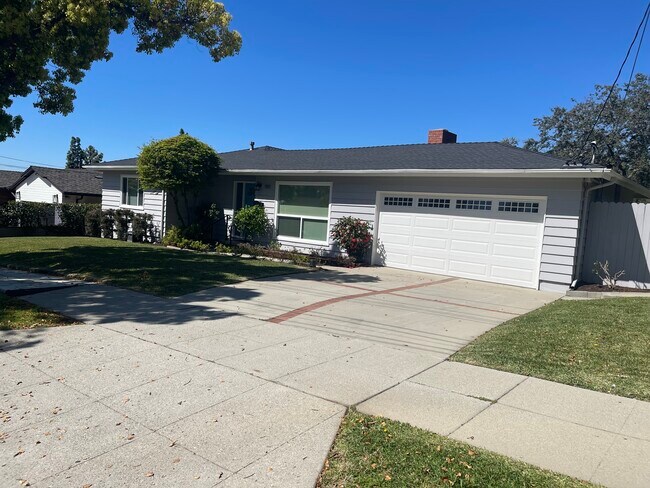 Front of house driveway can park 2 vehicles - 985 Riviera Dr
