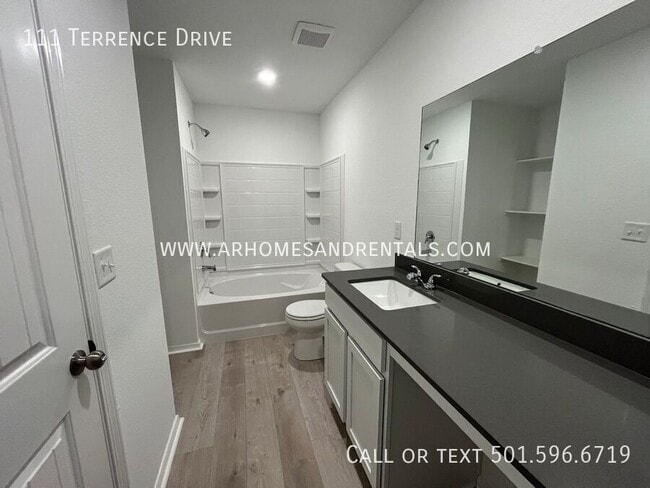 Building Photo - 111 Terrence Dr