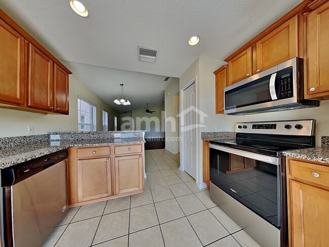 Foto del edificio - 8431 Deer Chase Dr