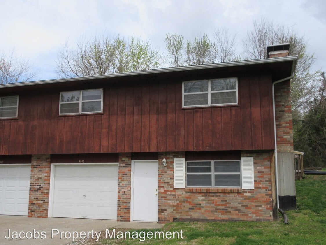 Primary Photo - 4325-4327-4327 W Bethany Dr