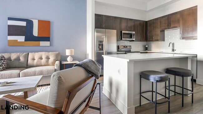 Building Photo - 2250 McGregor Blvd