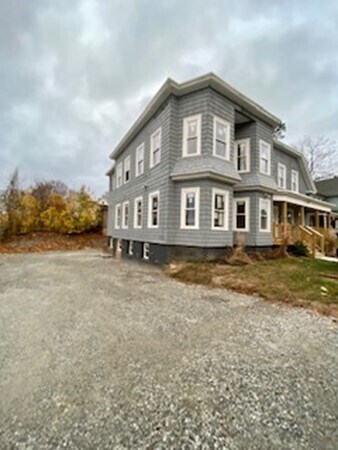Building Photo - 118 Vernon St
