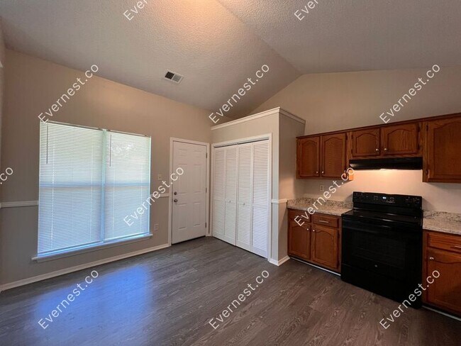 Building Photo - 10294 Stephenson Ln