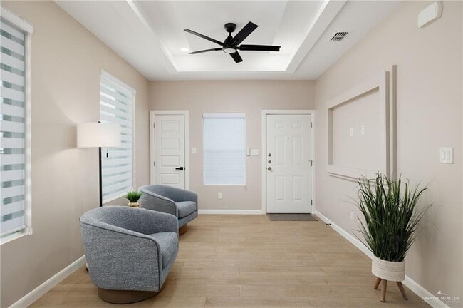 Building Photo - 15 Selena St