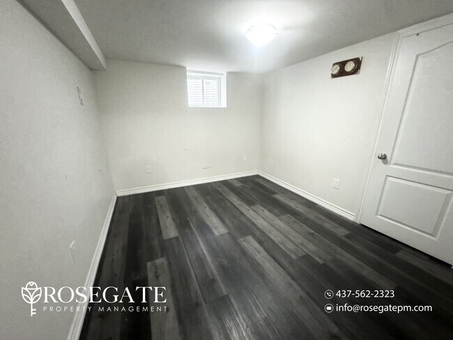 Photo du bâtiment - Spacious 3-Bedroom Basement Apartment with 2 Bathrooms – Brampton
