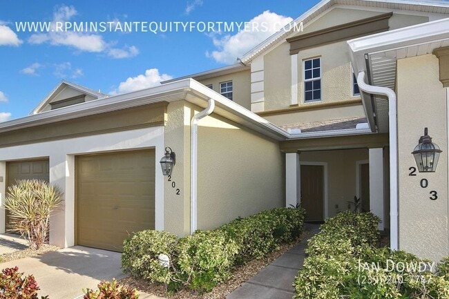 Building Photo - 14752 Calusa Palms Dr