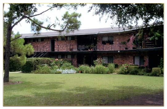 Primary Photo - Crown House