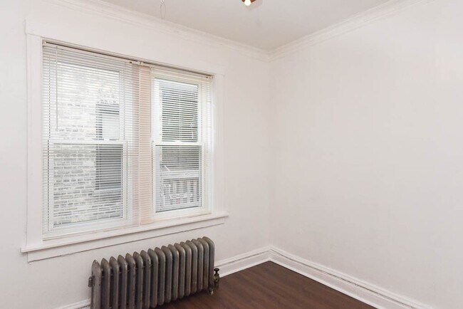 Foto del edificio - 3906 W Argyle St