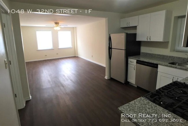 Building Photo - 1 bedroom in CHICAGO IL 60608