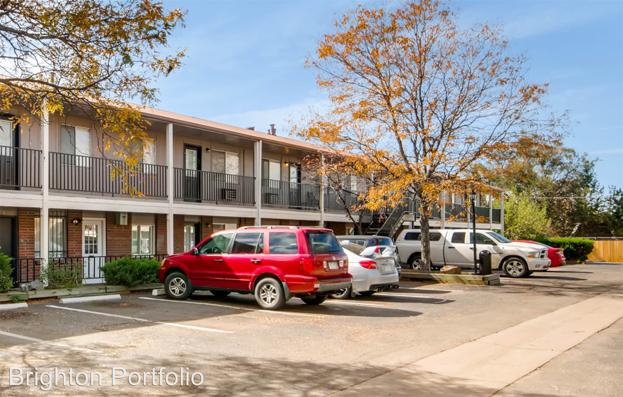 Primary Photo - 65-65 N Kuner Rd