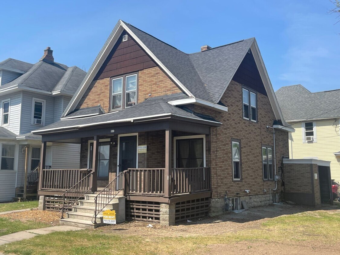 Primary Photo - 861 Cherry St