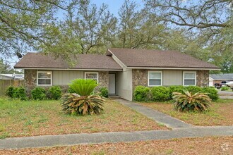 Building Photo - 717 Clark Dr