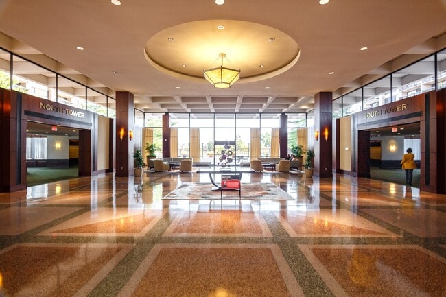 Building Photo - 3701 S George Mason Dr
