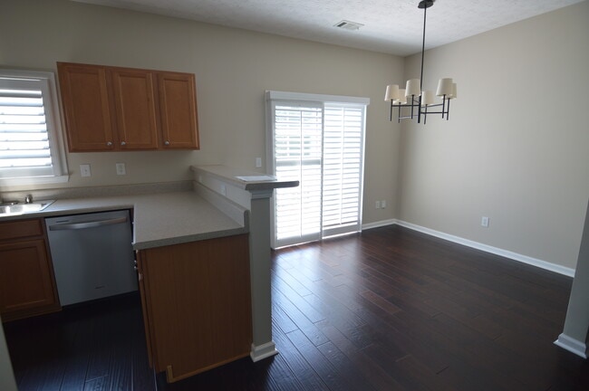Building Photo - 514 Blossom Way