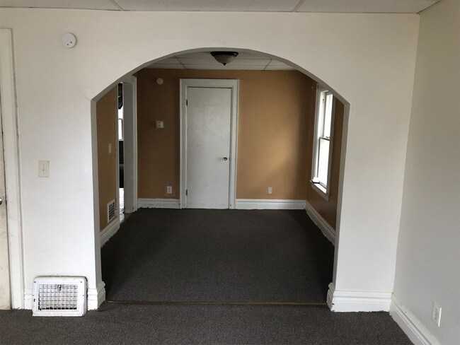 Building Photo - 155 Trowbridge St