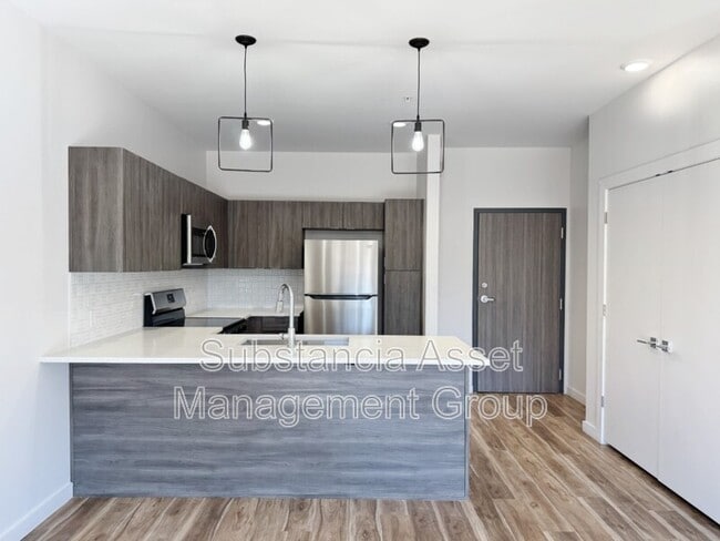 Foto del edificio - 1653 Midtown Pl