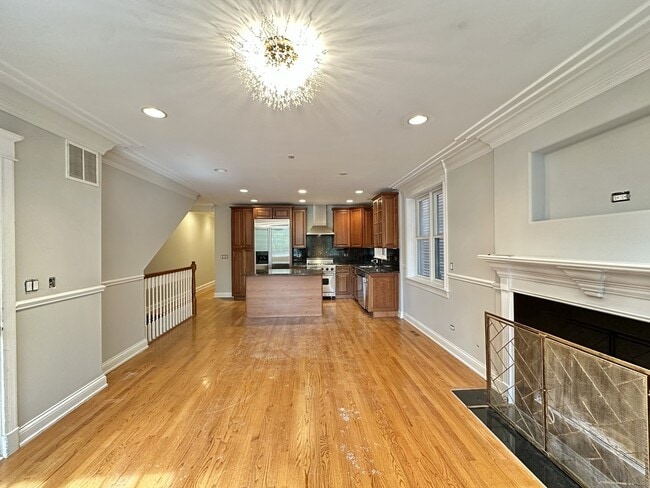 Building Photo - 3721 N Clifton Ave