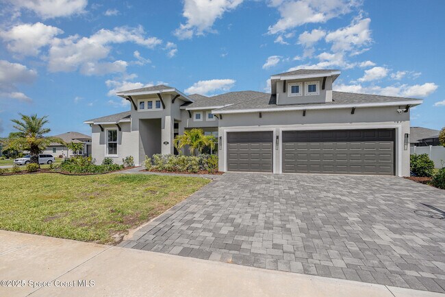 Building Photo - 1140 Aranceto Cir
