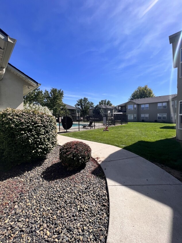 1805 E Overland Rd Unit 23, Meridian, ID 83642 Apartment for Rent in