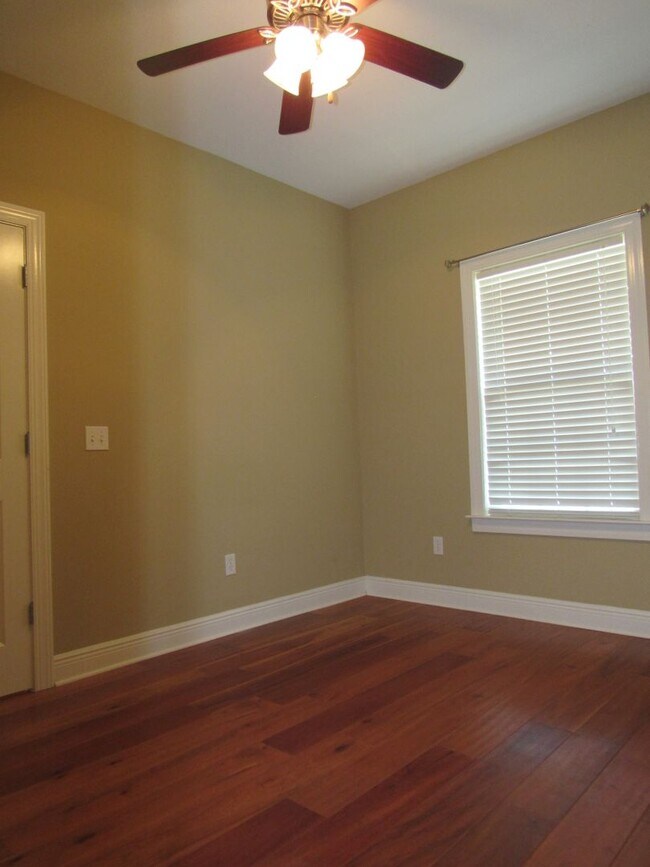 Foto del edificio - Valley Chase Subdivision!