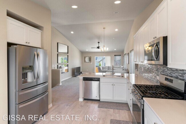 Building Photo - 4 br, 3 bath House - 2513 Pony Club Lane