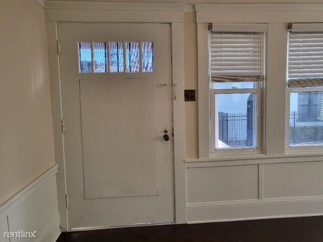 Building Photo - 1 br, 1 bath House - 599 Euclid Ct