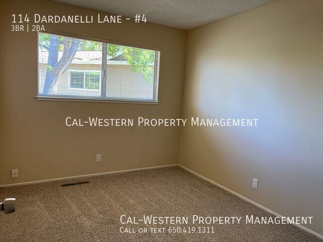 Foto del edificio - $3100 -3 bed/1.5 bath Los Gatos Duplex wit...