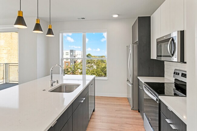 Foto del edificio - 5945 6th Ave