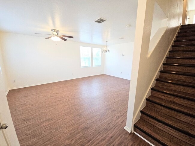 Building Photo - Beautiful 2 story home off Old Decatur